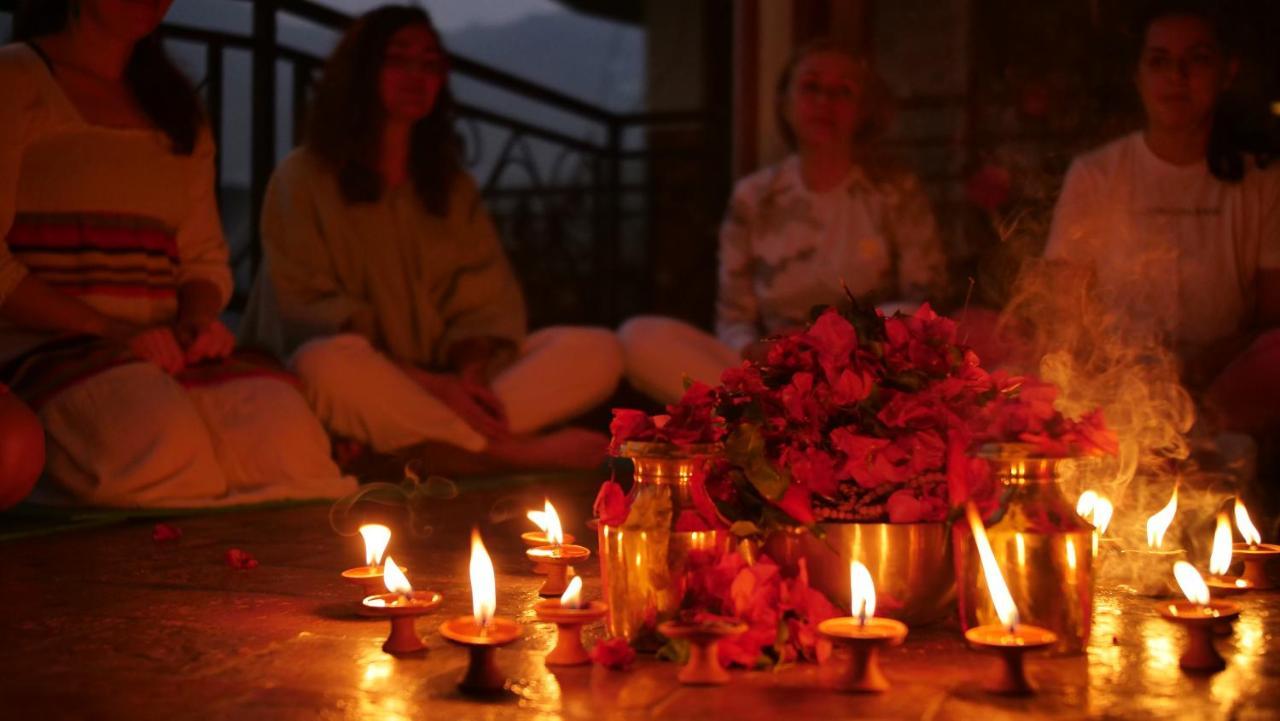 Green Hills Yoga Retreat Pokhara Eksteriør billede