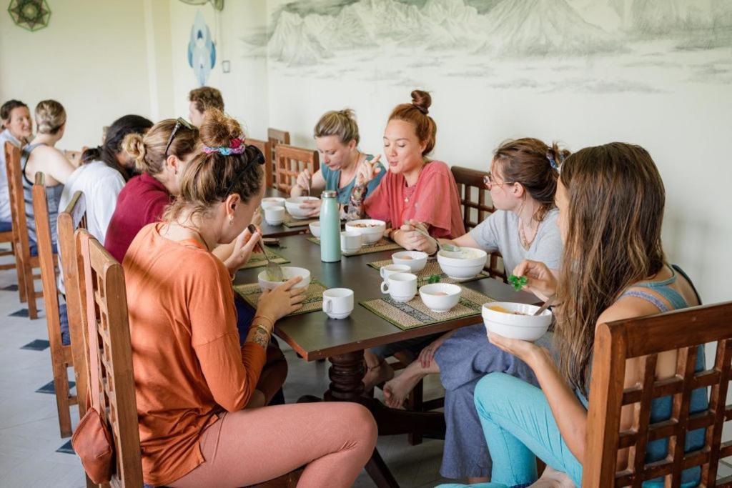 Green Hills Yoga Retreat Pokhara Eksteriør billede